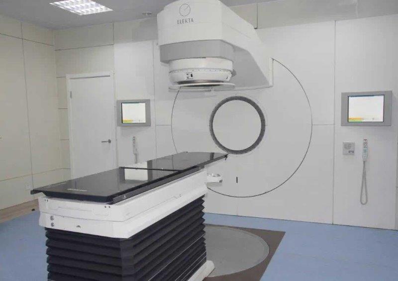 瑞典医科达医用直线加速器.jpg