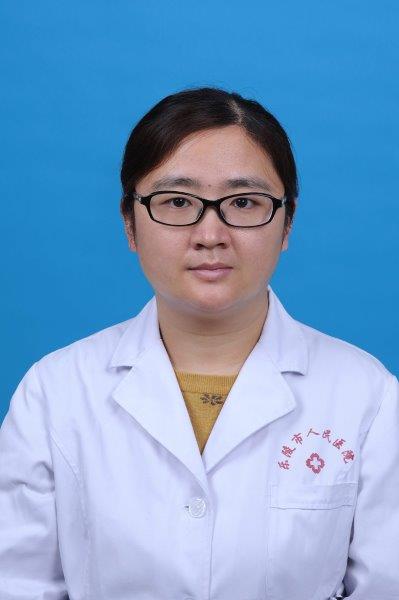 李伟